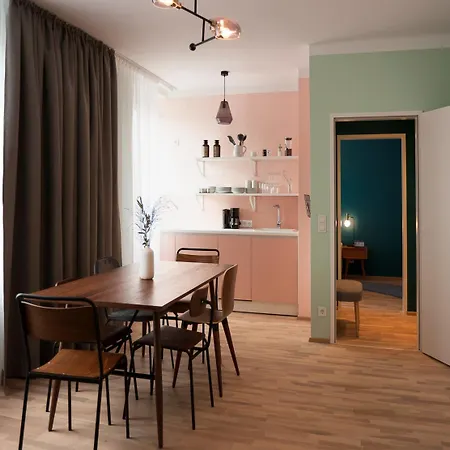 Appartement Nicht Weit Von Der Donau