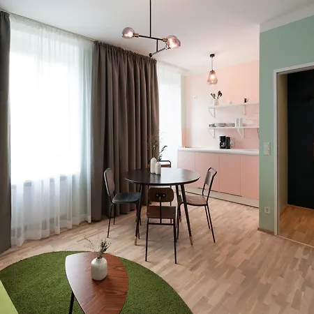 Apartment Nicht Weit Von Der Donau